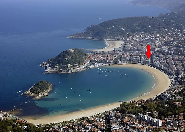 Apartment La Concha 2 By Feelfree