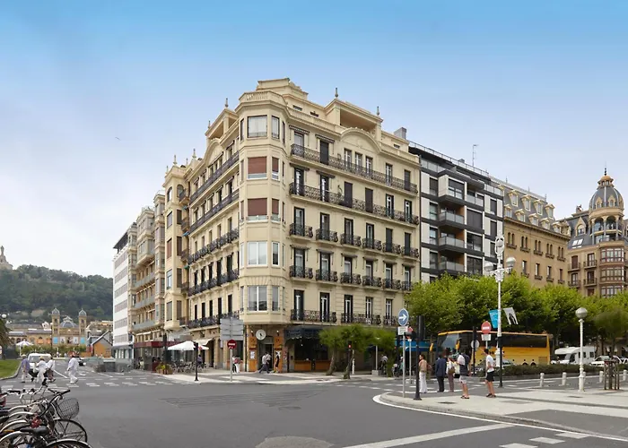 Apartment La Concha 2 By Feelfree